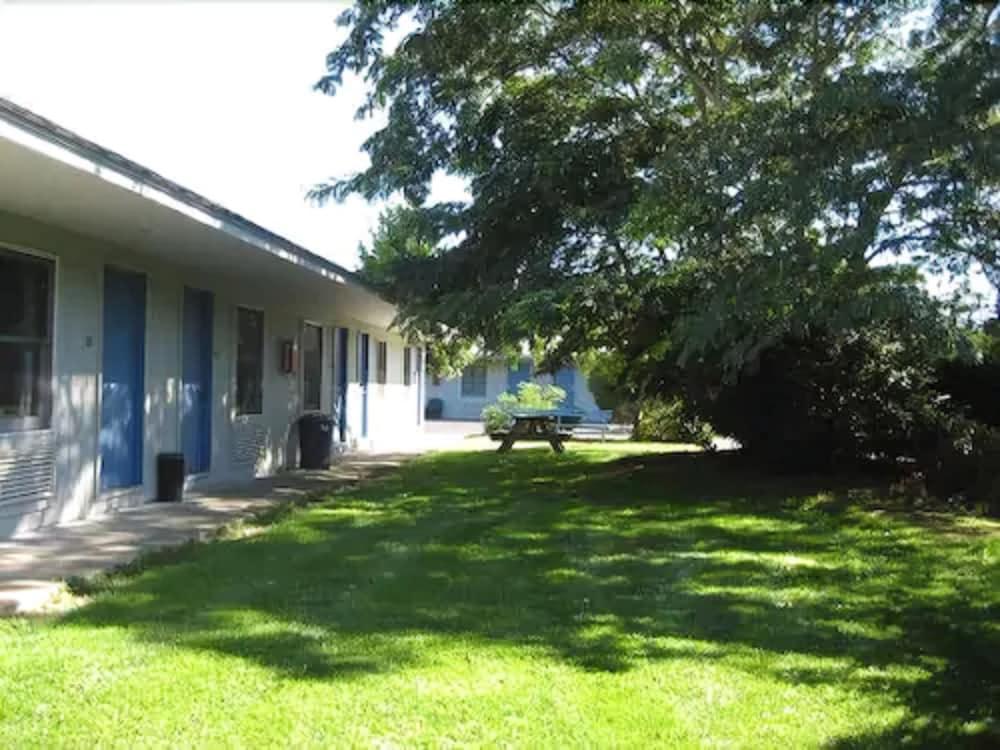 Captains Quarters Motel & Conference Center Eastham Esterno foto